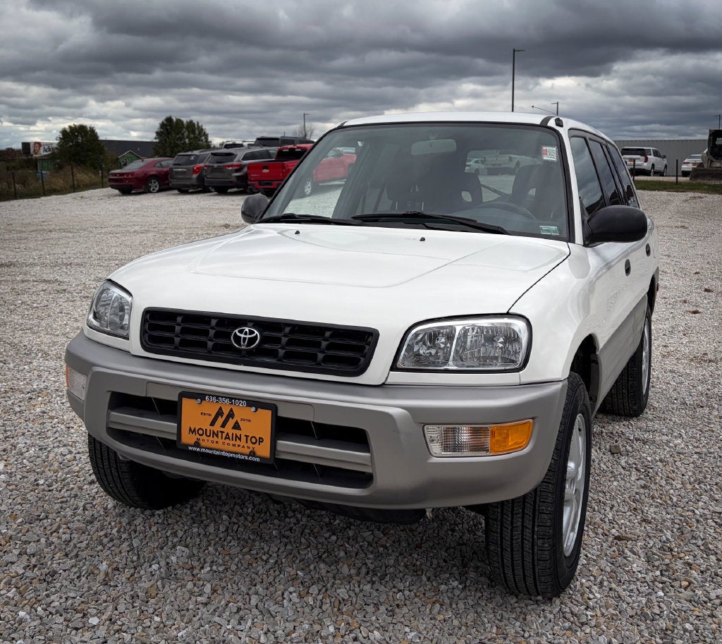 2000 Toyota RAV4 Base
