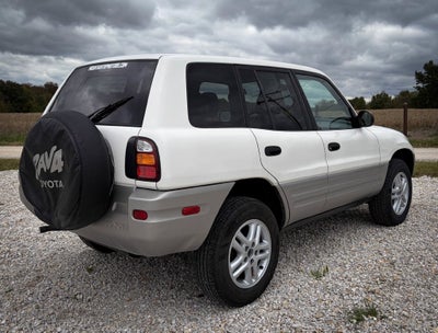 2000 Toyota RAV4 Base