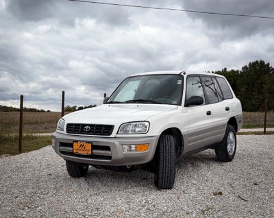 2000 Toyota RAV4 Base