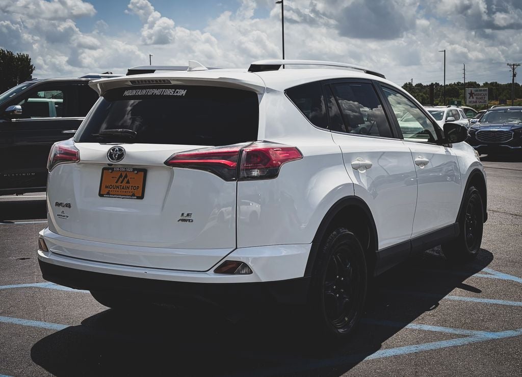 2016 Toyota RAV4 LE