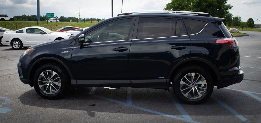 2018 Toyota RAV4 Hybrid XLE