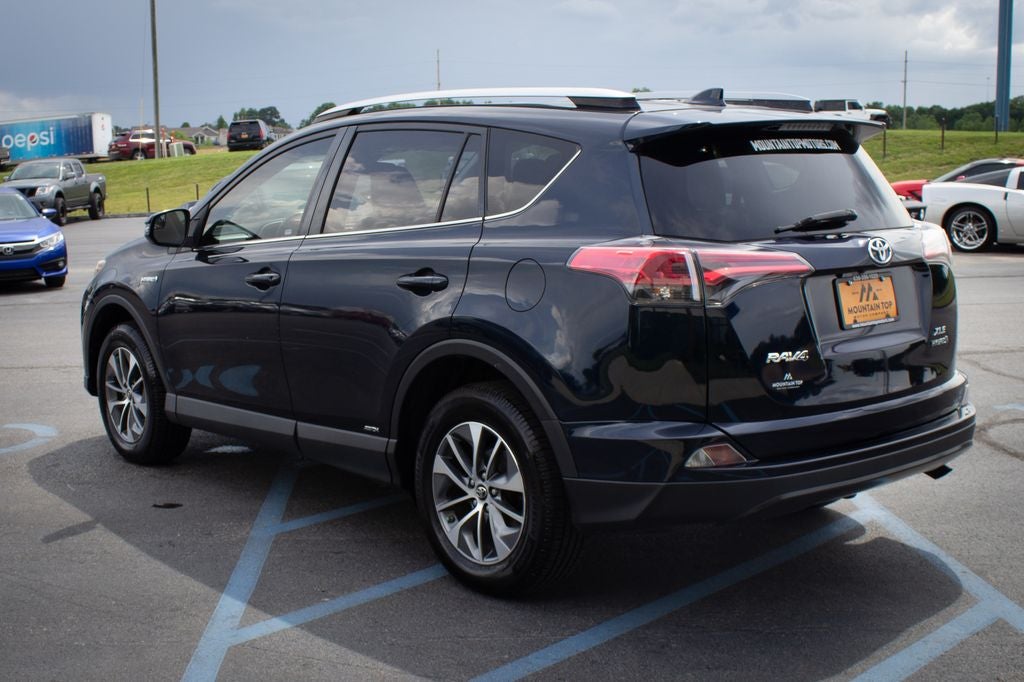 2018 Toyota RAV4 Hybrid XLE