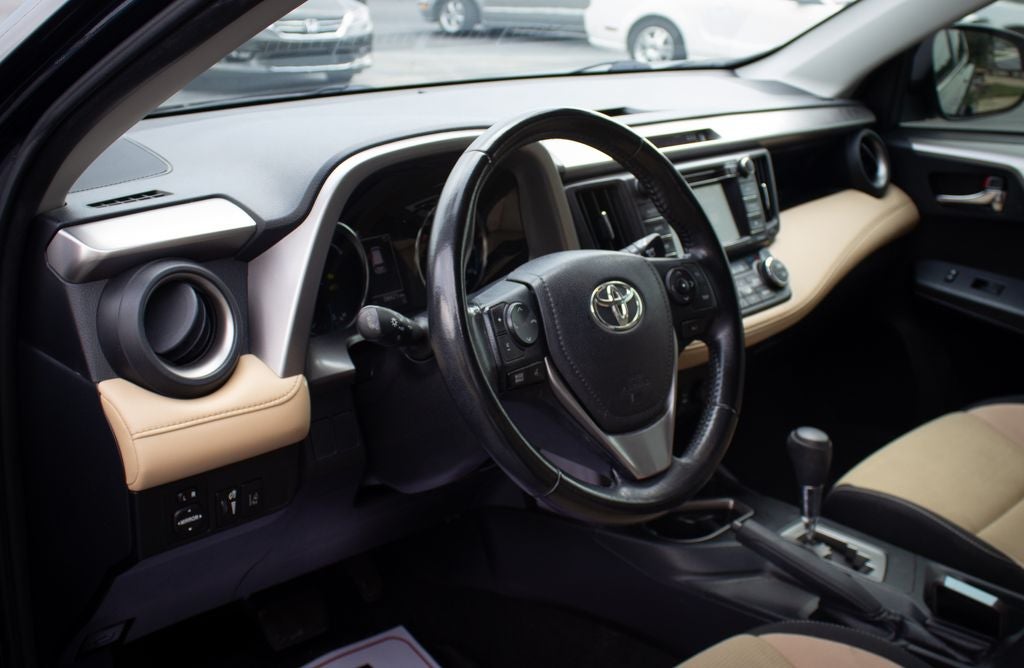2018 Toyota RAV4 Hybrid XLE