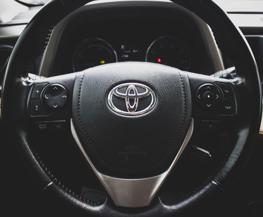 2018 Toyota RAV4 Hybrid XLE