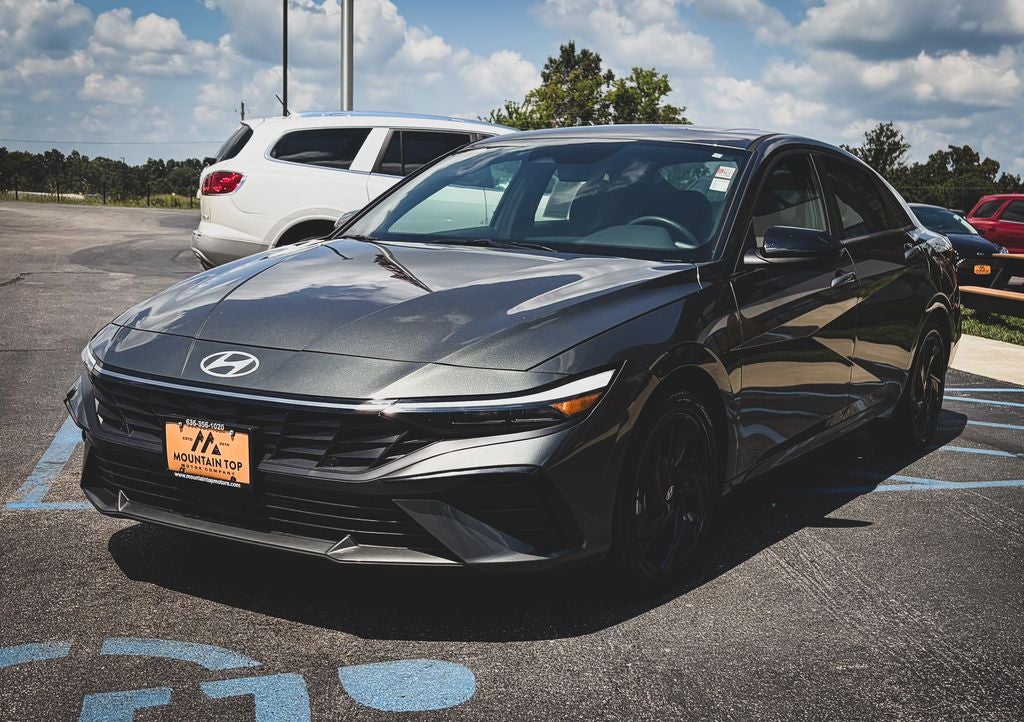 2026 Hyundai Elantra SEL Sport